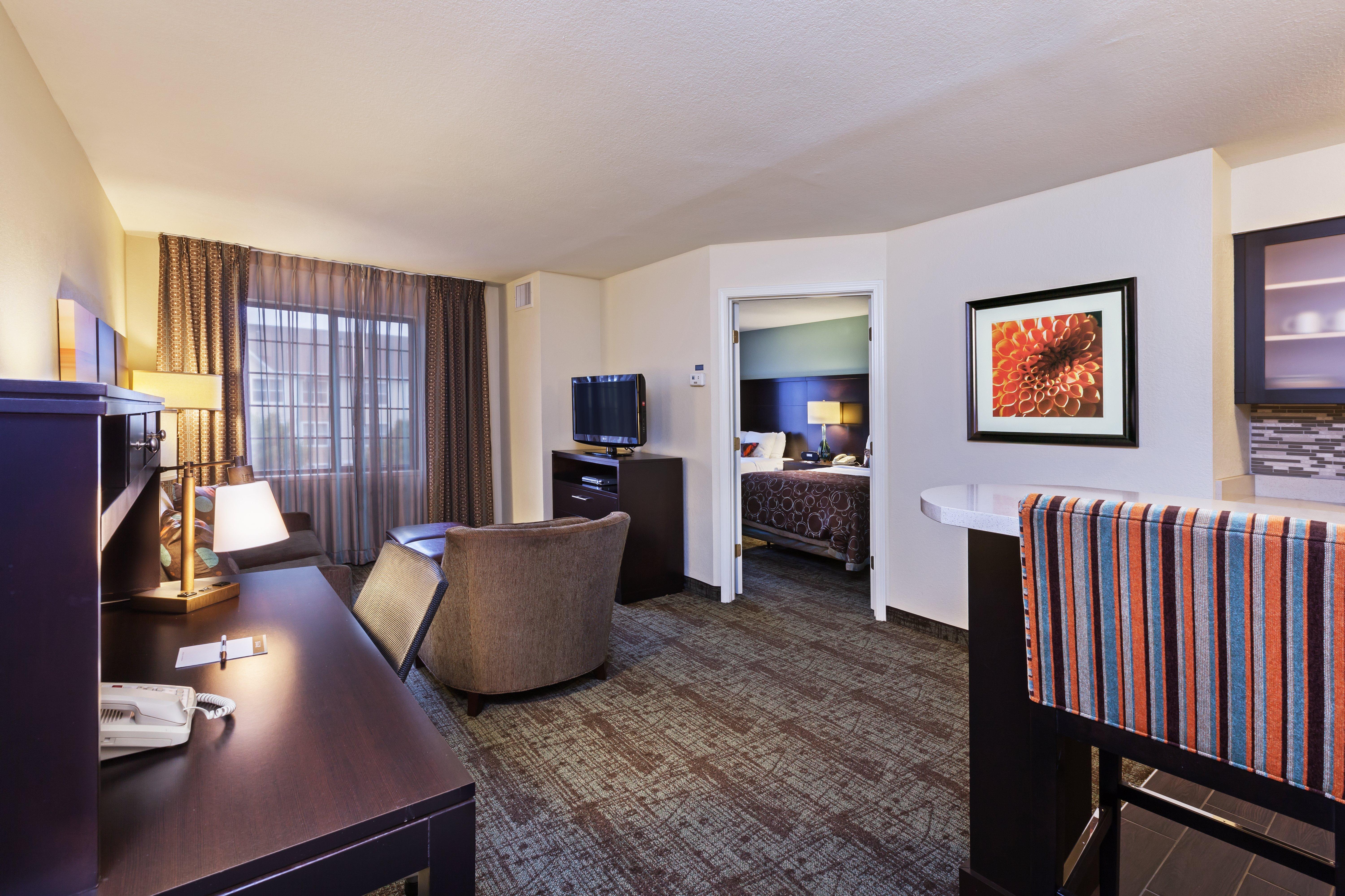 Staybridge Suites Tulsa-Woodland Hills, An Ihg Hotel Eksteriør billede
